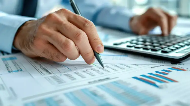 Accounting & Finance